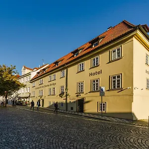 Archibald At The Charles Bridge Hotel Praag