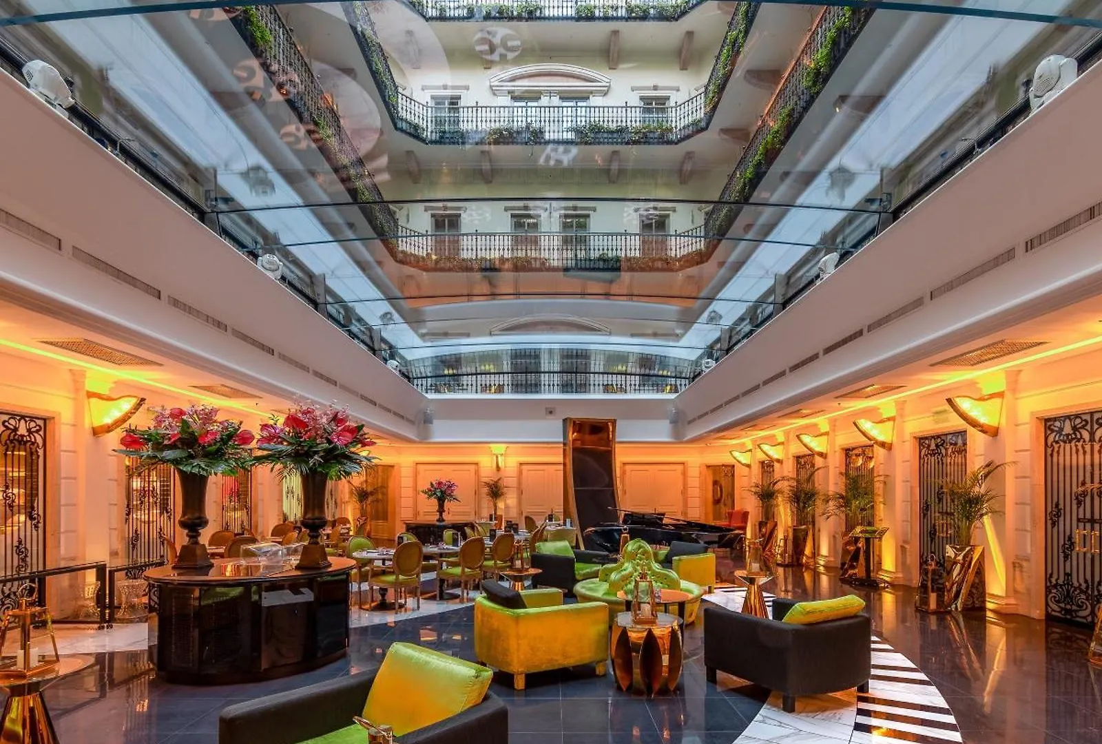Aria Hotel Budapest By Library Hotel Collection